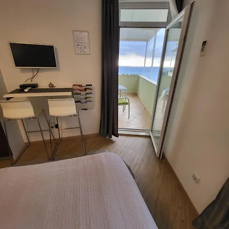 Blue Star Apartment