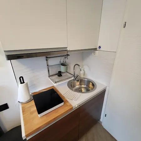 Blue Star Apartment *