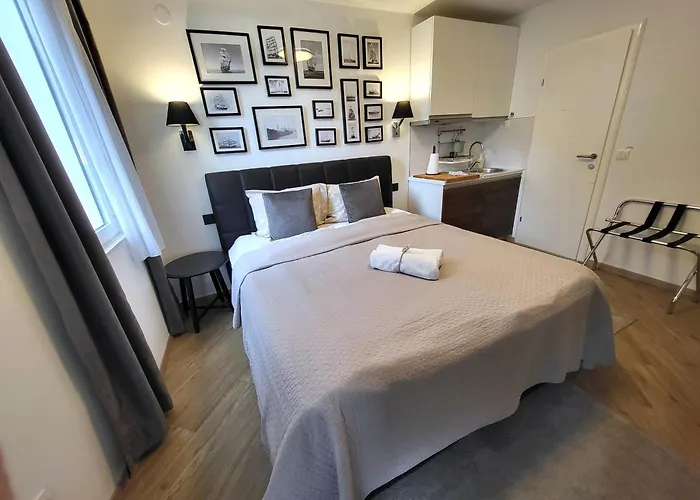 Blue Star * Ντουμπρόβνικ